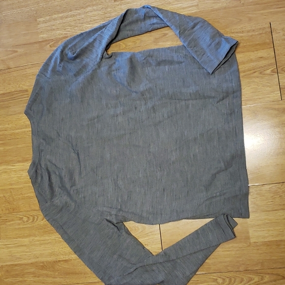 Banana Republic wool hugs and kisses sweater size medium - Picture 3 of 3